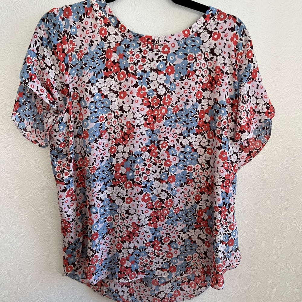 Loft Floral Flutter Sleeve Blouse